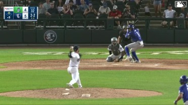 Dyan Jorge singles on a line drive to center fielder Jace Avina. Jose Torres scores. Dyan Jorge to 2nd.