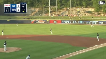 Jorbit Vivas gets vertical to make a catch