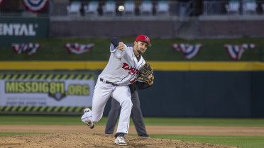 Avant aces Captains, Lugnuts split twinbill
