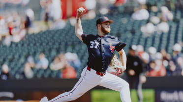 Bats Dominate Omaha 10-4 To Earn Opening Series Sweep