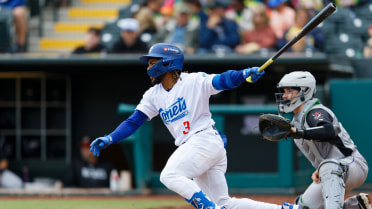 Comets Score in Seven Straight Innings, Beat Isotopes