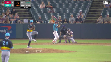 Frederick Bencosme homers (11) on a fly ball to right field. Aron Estrada scores.