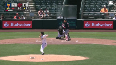 Tommy White out on a sacrifice fly to right fielder Will Brennan. Darell Hernaiz scores. Alika Williams to 3rd.