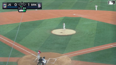 Devin Saltiban homers (3) on a line drive to left center field.