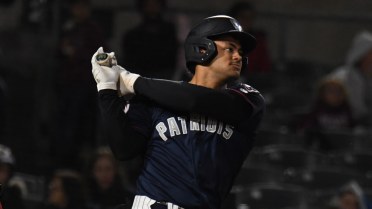 Wells Homers in Fourth Straight, Patriots Win Their Fifth Straight
