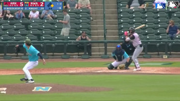 Bill Knight doubles (2) on a sharp line drive to left fielder Spencer Nivens. Josh Hood scores.