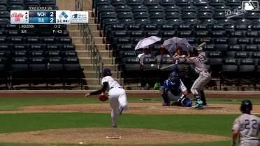 Marek Houston singles on a line drive to center fielder Chris Newell. Graham Brown scores. Quinn McDaniel to 2nd.