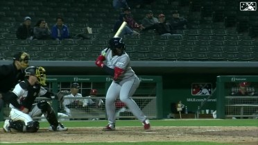 Jhonkensy Noel smashes a solo homer in the 9th
