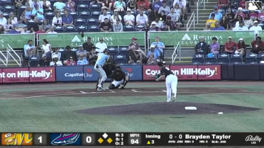 Brayden Taylor triples (1) on a line drive to right fielder Dillon Lewis. Cooper Kinney scores. Will Simpson scores.