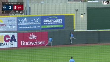 Victor Arias' jumping catch against the wall
