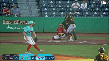 Edgleen Perez doubles (2) on a line drive to right fielder Jonathan Hogart. Eddie King Jr. scores. Josh Tate to 3rd.