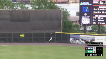 Jud Fabian's leaping catch