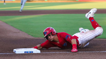 Villavicencio’s Three Hits, Including Homer, Help Threshers Take First Win
