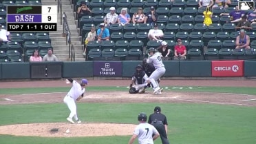 Jack Young In play, run(s) to Sammy Stafura
