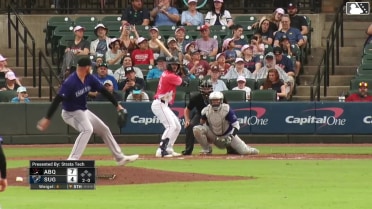 Cavan Biggio homers (3) on a fly ball to right field.