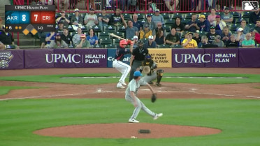 Thayron Liranzo doubles (5) on a line drive to right fielder Jaison Chourio. Brett Callahan scores. John Peck scores.