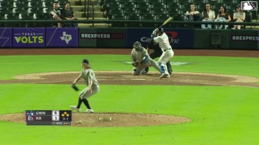 Jose Herrera walks. Tyler Wade scores. Aaron Zavala to 3rd. Willie MacIver to 2nd.