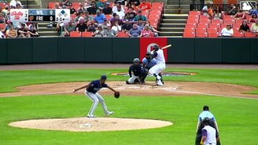 Luis Vázquez singles on a ground ball to center fielder Yeremy Cabrera. Edwin Amparo scores.