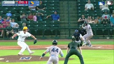 Trevor Austin singles on a fly ball to right fielder Alberto Rodriguez. Jason Schiavone scores. Drew Brutcher to 3rd.