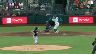 Nick Hull In play, run(s) to Shay Whitcomb