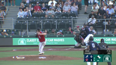 Patrick Wisdom homers (32) on a fly ball to left center field. Ryan Bliss scores. Michael Arroyo scores.