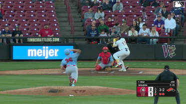 Leonel Sequera In play, run(s) to Blayberg Diaz