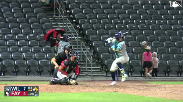 José Anderson singles on a soft fly ball to right fielder Juan Sierra, deflected by center fielder Anthony Huezo. Brady Ebel scores. Handelfry Encarnacion scores.