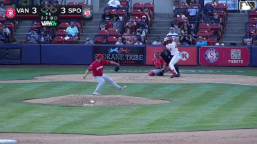 Robert Calaz homers (3) on a line drive to left center field.