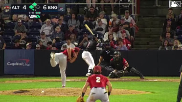 Vincent Perozo singles on a line drive to right fielder Jesus Castillo. John Bay scores. Vincent Perozo out at 2nd on the throw, right fielder Jesus Castillo to catcher Samuel Escudero to shortstop Keiner Delgado.