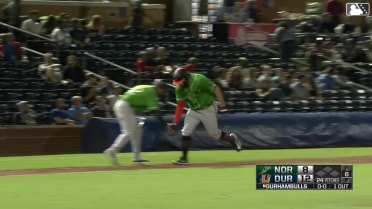 Gary Sánchez's solo homer 