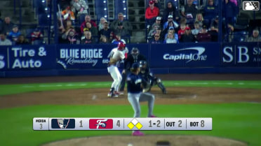 Alex Binelas singles on a sharp line drive to right fielder Garrett Martin. Aroon Escobar scores. Alex Binelas out at 2nd on the throw, right fielder Garrett Martin to shortstop Owen Cobb. Raylin Heredia to 3rd.