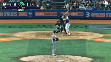 Colin Houck singles on a line drive to left fielder Derek Cerda. Ronald Hernandez scores. Antonio Jimenez to 3rd. Colin Houck to 2nd.