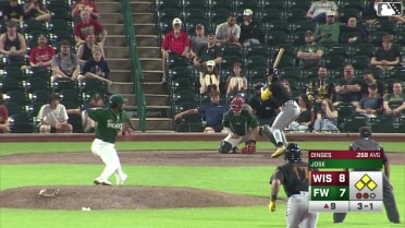 Marco Dinges walks. Juan Baez scores. David García to 3rd. Braylon Payne to 2nd.