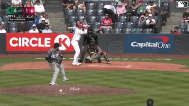 Carter Cunningham homers (2) on a fly ball to center field.