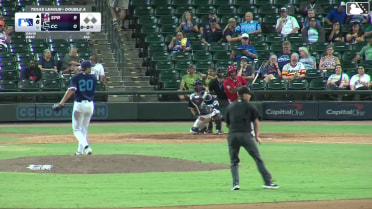 Jesús Báez singles on a ground ball to left fielder Alejandro Nuñez. Josiah Ragsdale scores. Rainiel Rodriguez to 2nd.