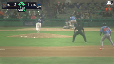 Dervy Ventura hits a grand slam (2) to left field. Korbyn Dickerson scores. Cesar Quintas scores. Grant Jay scores.