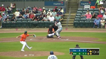 Elijah Hainline singles on a ground ball to center fielder Jared Sundstrom. Zyhir Hope scores. Elijah Hainline to 2nd.