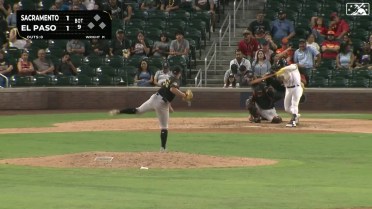 Eguy Rosario belts a walk-off homer to center field