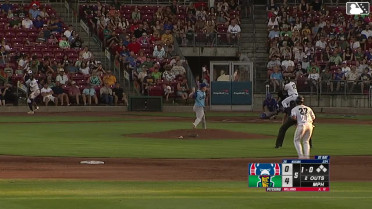 Henry Kusiak doubles (5) on a fly ball to left fielder Jose Escobar. Eduardo Tait scores. Enrique Jimenez to 3rd.