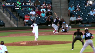 Jay Thomason doubles (1) on a line drive to right fielder Devin Taylor. Garrett Spain scores. Jaime Ferrer scores.