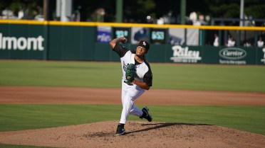 Clingstones One Hit Away From History, Walk Away with 2-1 Victory
