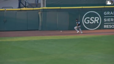 Miguel Cienfuegos In play, run(s) to LuJames Groover