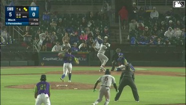 Yanquiel Fernández singles on a sharp line drive to right fielder Kevin Alcántara. Marco Luciano scores. Oswaldo Cabrera to 2nd.