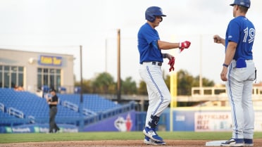 Jays slug their way to doubleheader sweep over Tampa