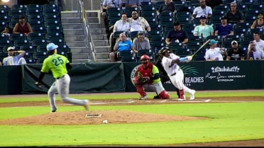 Esmil Valencia's solo home run