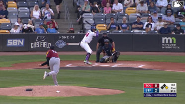 Hendry Mendez homers (8) on a fly ball to left field. Aaron Sabato scores.