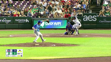 Alfredo Alcantara homers (1) on a fly ball to left center field. Johnny Ascanio scores. Esmith Pineda scores.