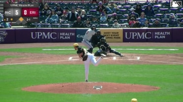 Charlie Szykowny homers (1) on a fly ball to right center field. Maui Ahuna scores.