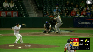 Sam Gardner In play, run(s) to Lonnie White Jr.