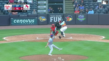 Eduardo Valencia doubles (7) on a line drive to left fielder Harry Genth. Gage Workman scores. Ben Malgeri to 3rd.